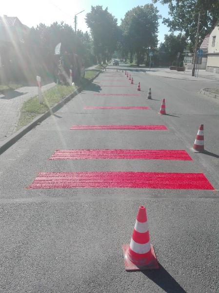 oznakowanie z masy chemoutwardzalnej